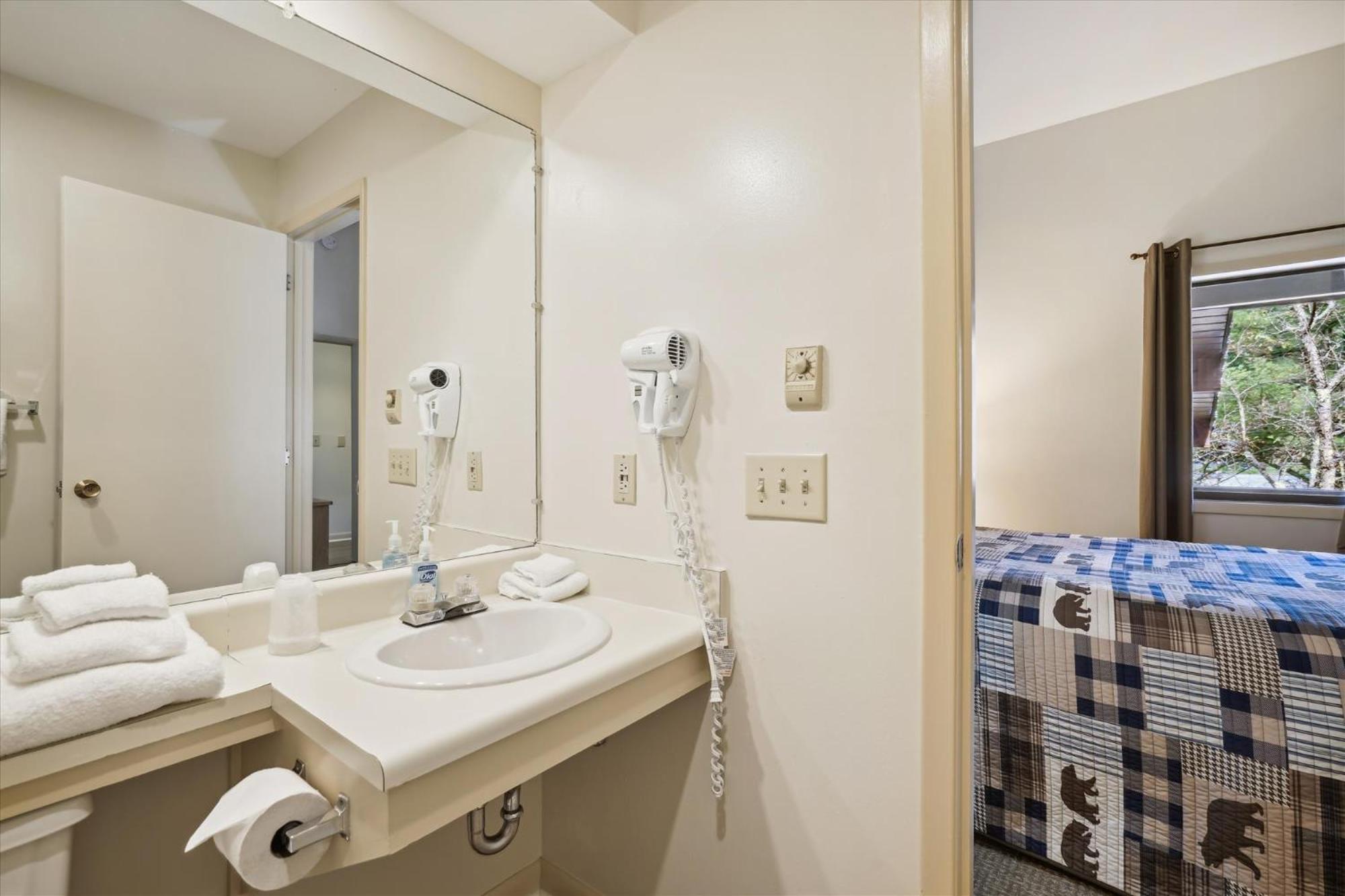 Cedarbrook Queen Suite 203 킬링튼 외부 사진